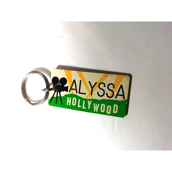 Alyssa Hollywood Plastic Keychain - Picture 3 of 4